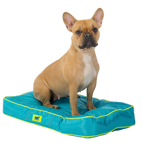 Подушка з міцного матеріалу Ferplast Polo 65 Cushion Blue для собак, синя, 65×40×8 см